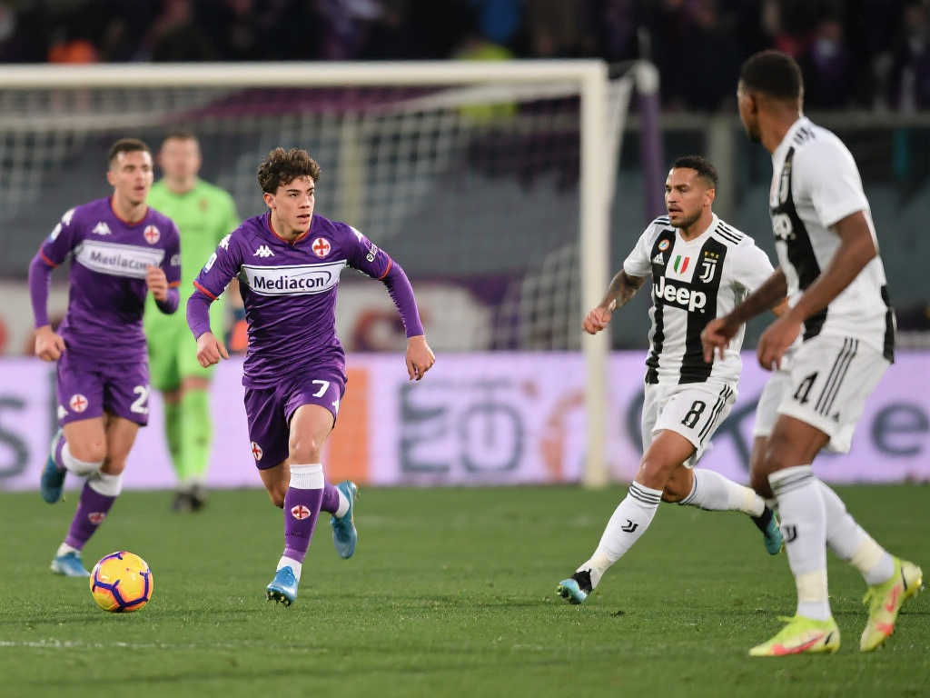 是他对投篮 是他对投篮